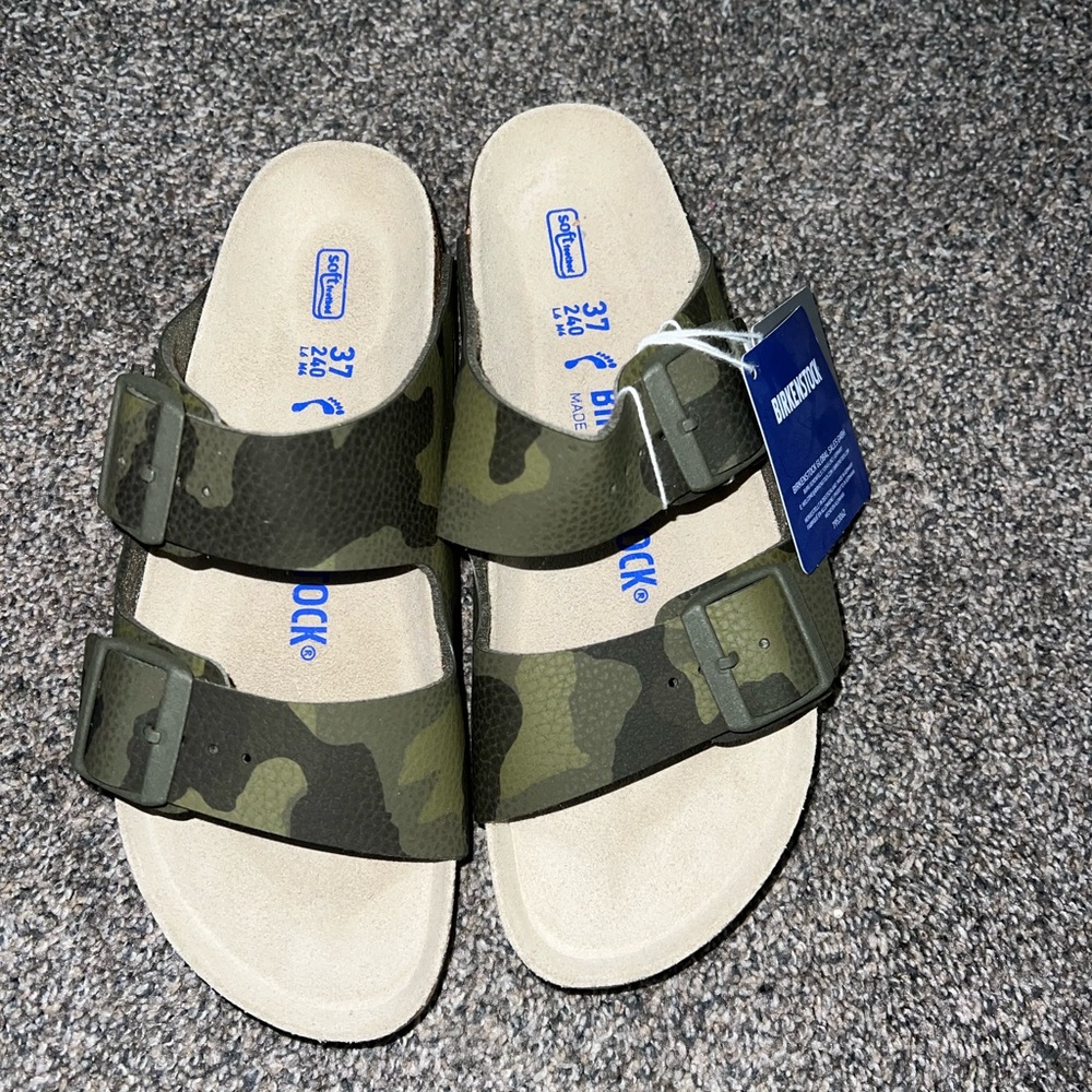 brand new, still hashtags, and  cute camo